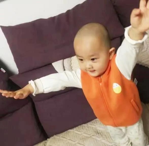 【戰(zhàn)“疫”日記】媽媽，請抱抱我！