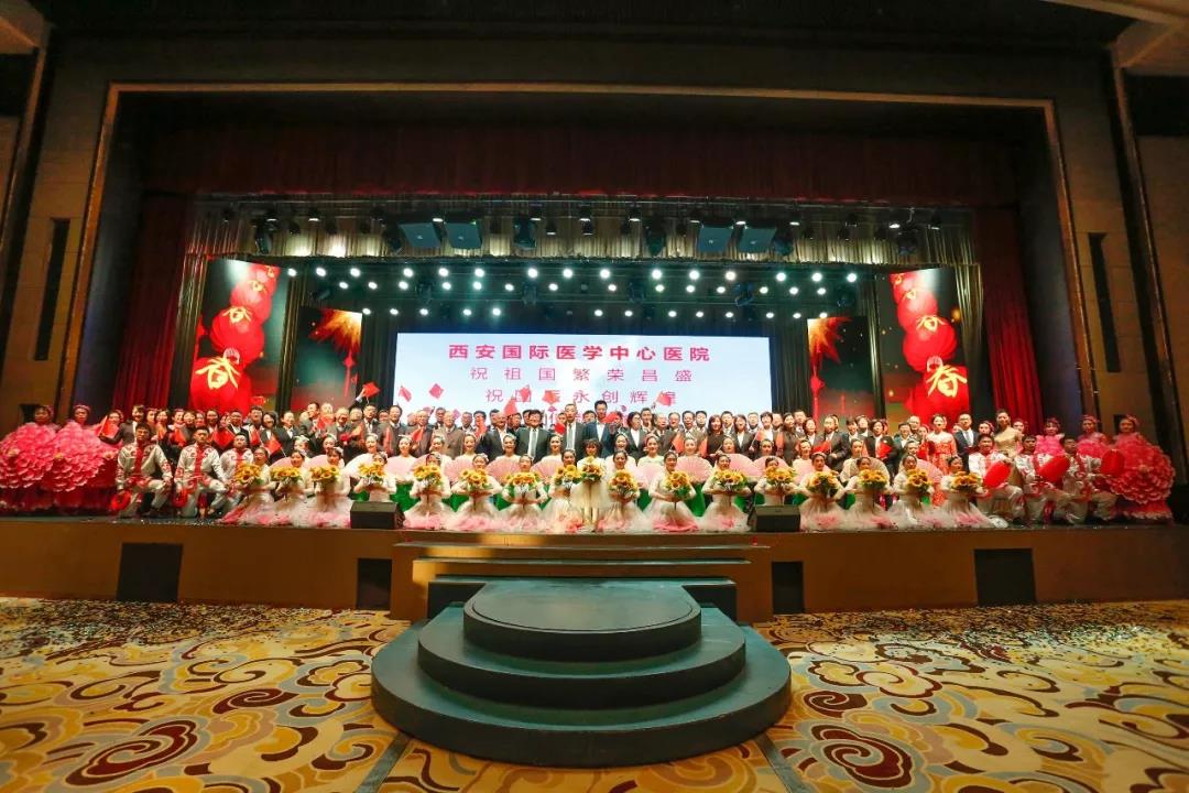 嗨起來(lái)！《啟航 圓夢(mèng)》文藝匯演精彩紛呈暖心提氣