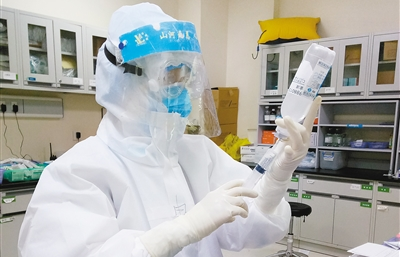 西安日報——記西安國際醫(yī)學(xué)中心醫(yī)院護士申歡歡