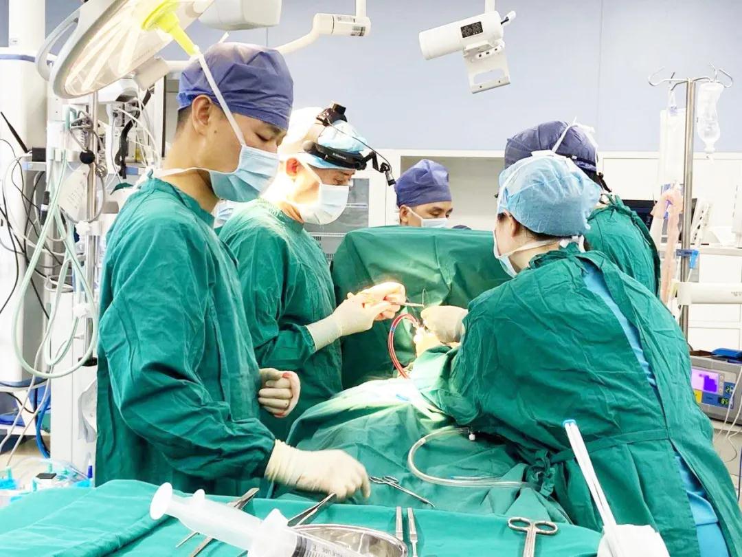 1+1＞2！“一站式”手術(shù)解決肺癌合并風(fēng)濕性心臟病患者病痛