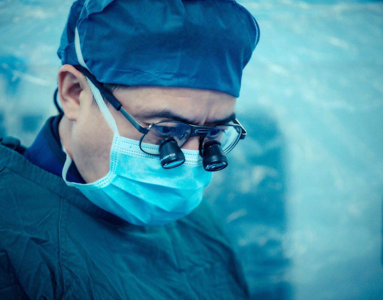 微創(chuàng)！微創(chuàng)！我院第一例經(jīng)導(dǎo)管主動(dòng)脈瓣膜植入術(shù)成功