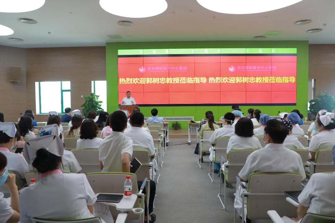 軍醫(yī)大咖齊聚一堂，共敘國際醫(yī)學(xué)創(chuàng)新發(fā)展