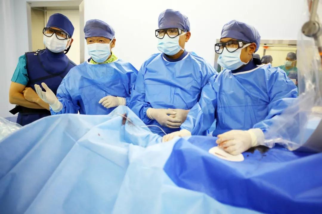 健康時報—專訪|我不是醫(yī)神，我只是個有愛心的醫(yī)生！