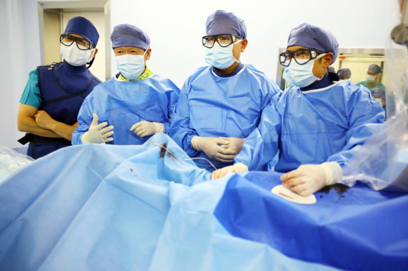 三秦網(wǎng)—別緊張啊，有我們在你放心吧！