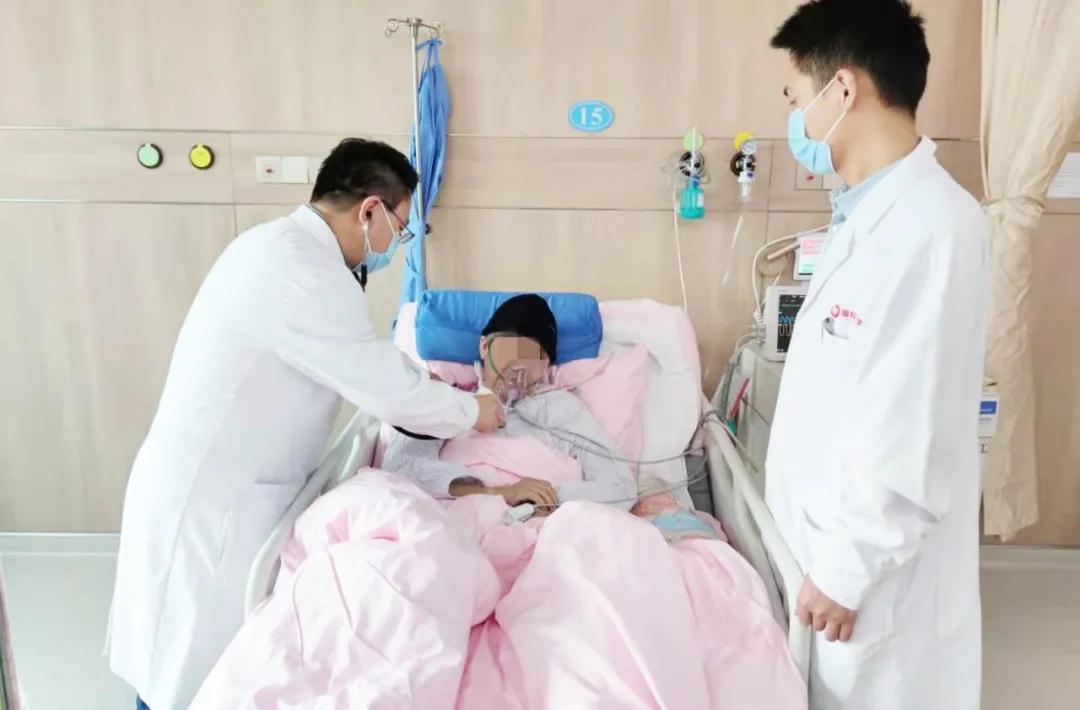 這個(gè)冬天，在這里有一群人溫暖著我