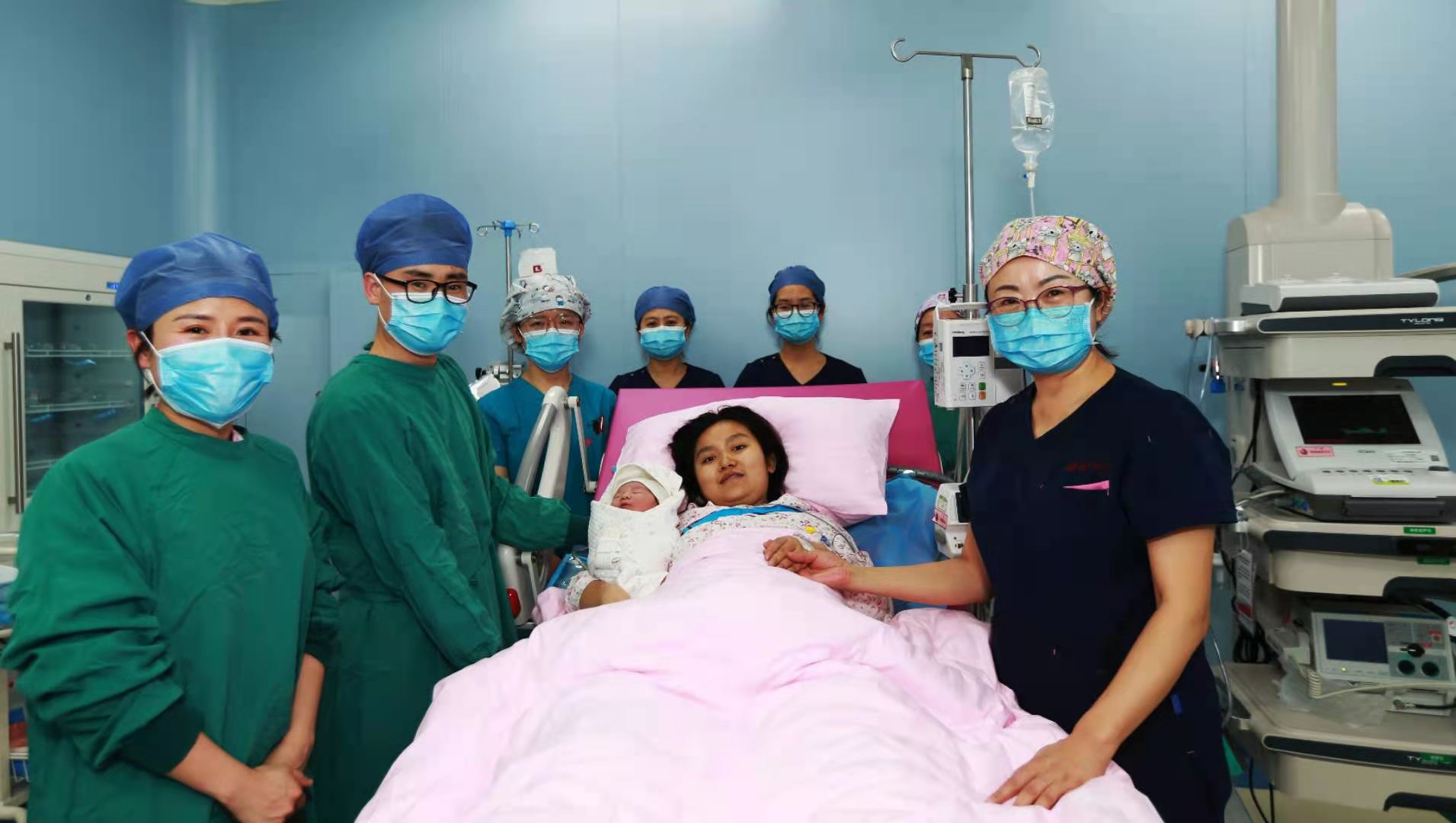 原點新聞—迎新春，西安國際醫(yī)學中心醫(yī)院第一個“金牛寶寶”來啦！