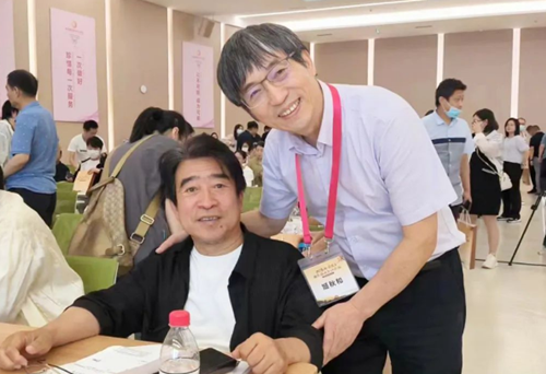 “醫(yī)”往情深15載！一位基層“輪椅”醫(yī)生和醫(yī)學大咖的故事