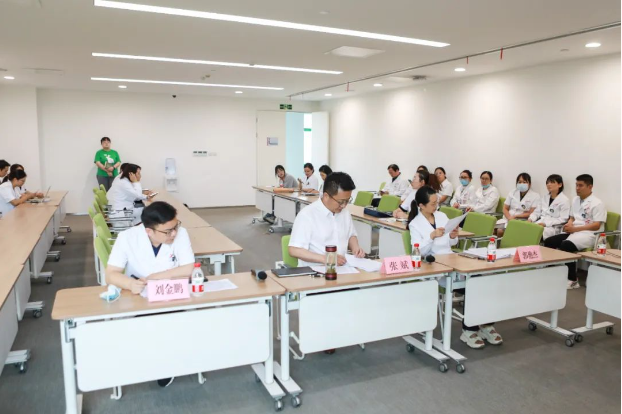 助推學(xué)科高質(zhì)量發(fā)展！我院舉行2021年院級(jí)課題中期答辯會(huì)