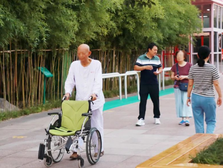 住院期間也能給健康加分？每周一、三、五動起來，為健康打卡！